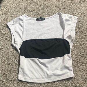 SHEIN Black and White Colorblock Short Sleeve Tee